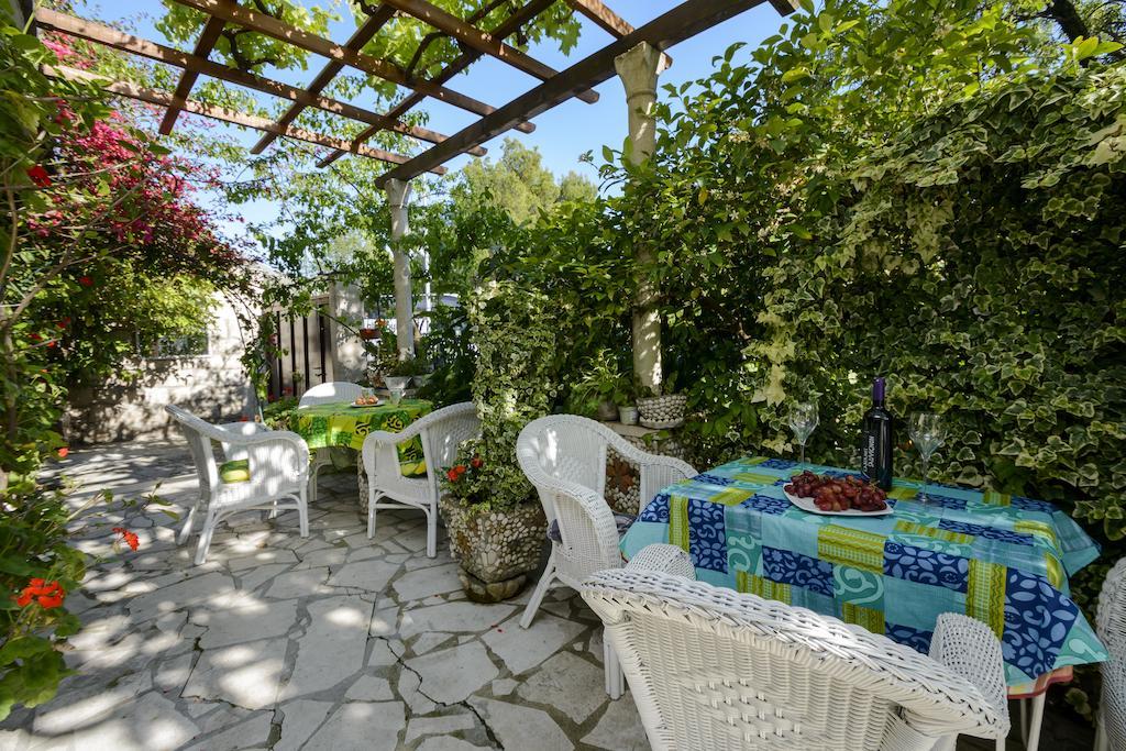 מליני Apartments Milic מראה חיצוני תמונה