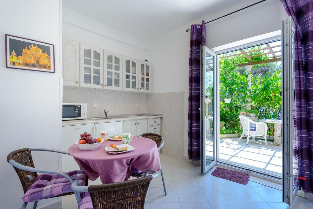 מליני Apartments Milic מראה חיצוני תמונה